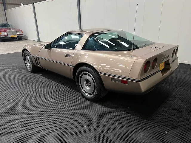 Chevrolet usa - corvette - 5.7 coupé inj. - 1984 - oldtimer - afbeelding 21 van  26