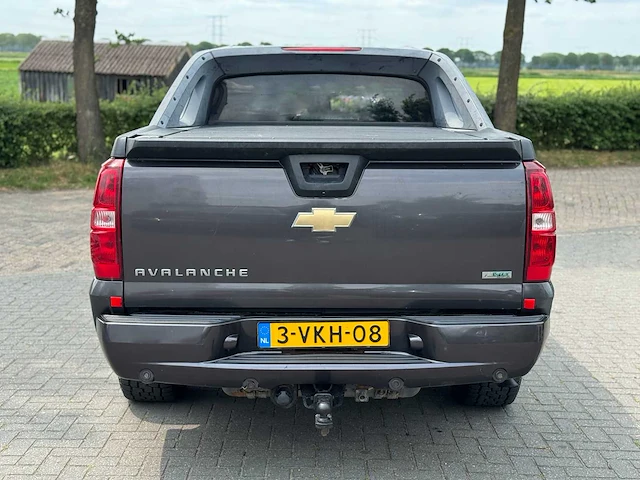 Chevrolet usa avalanche 5.3 v8 4wd euro 5 grijs kenteken 2010 3-vkh-08 - afbeelding 11 van  16