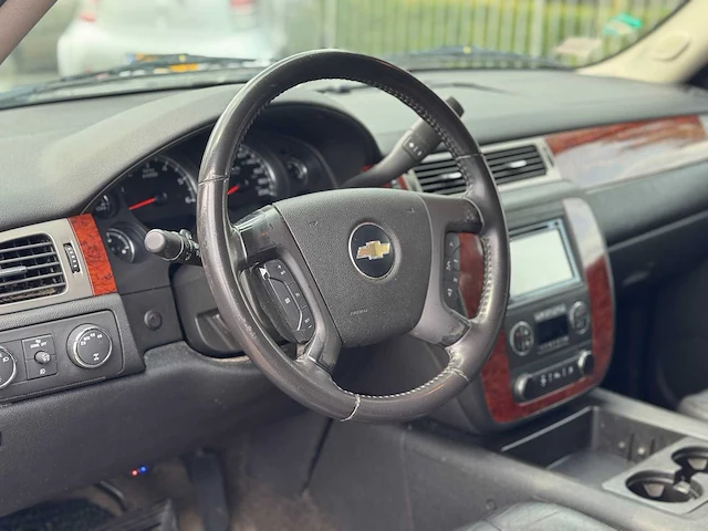 Chevrolet usa avalanche 5.3 v8 4wd euro 5 grijs kenteken 2010 3-vkh-08 - afbeelding 16 van  16