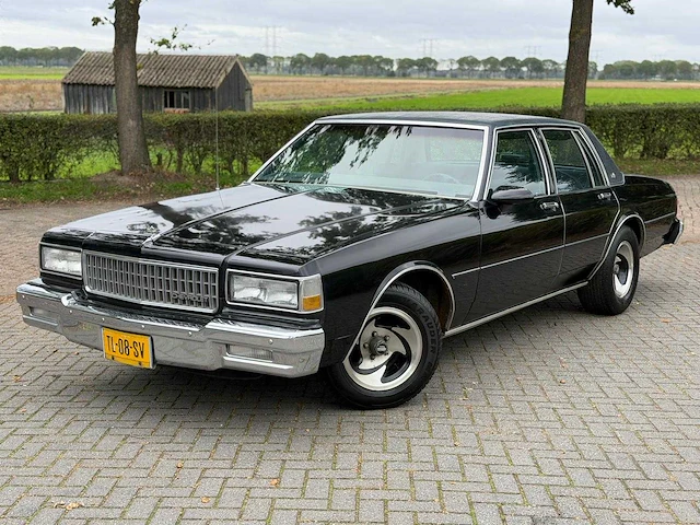 Chevrolet usa caprice classic sedan 5.0 v8 tl-08-sv - afbeelding 1 van  16