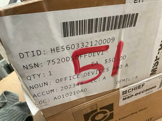 Chief msp-dcc9000 ceiling projector mount kit - afbeelding 4 van  4