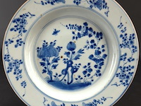 Chinees blauw en wit 18e eeuwse schotel qian long - afbeelding 2 van  5