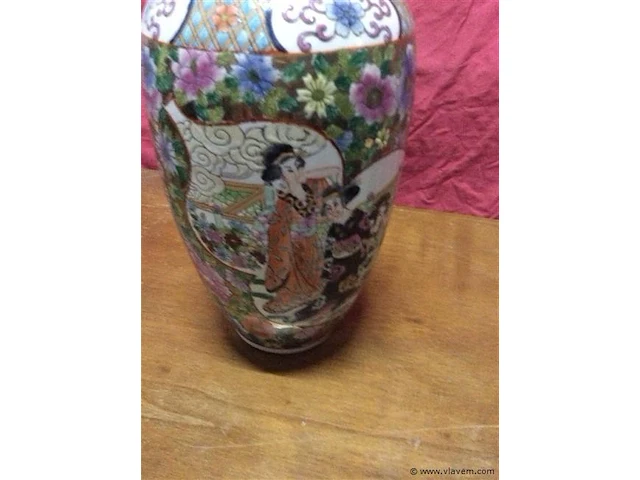 Chinese vaas - afbeelding 2 van  2
