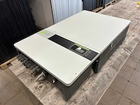 Chint power - cps sca25ktl-do - gebruikte 25kw omvormer t.b.v. zonnepanelen - afbeelding 1 van  5