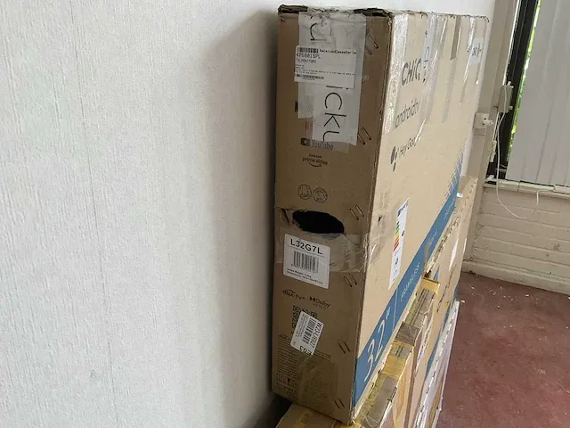 Chiq 32 inch televisie (5x) - afbeelding 14 van  15