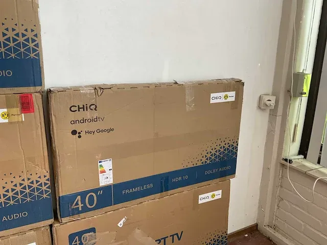 Chiq 40 inch televisie (7x) - afbeelding 21 van  23