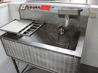 Chocolade tempreermachine henk koenen. afmeting 85 x 61 x 115 cm. - afbeelding 4 van  4
