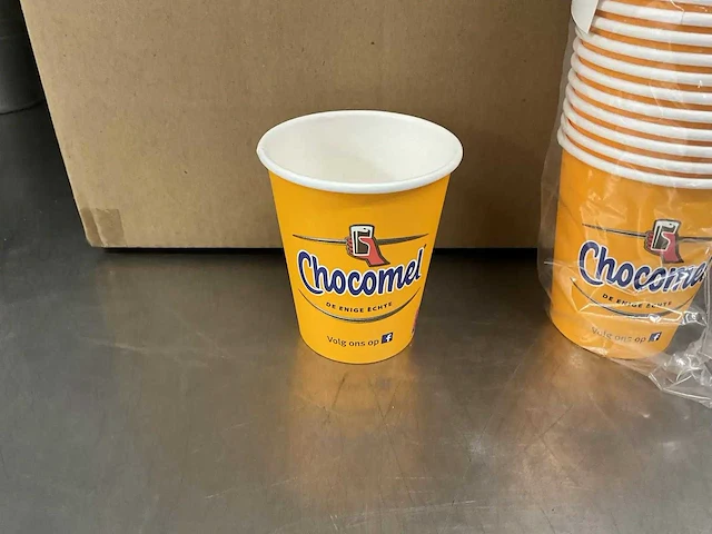 Chocomel - doos chocomel bekers (5x) - afbeelding 1 van  3