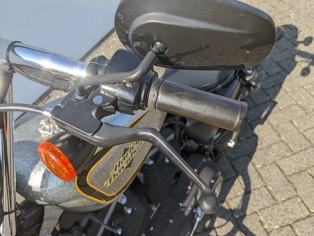 Chopper harley davidson, xl 883 sportster iron, bouwjaar 2012 - afbeelding 14 van  63