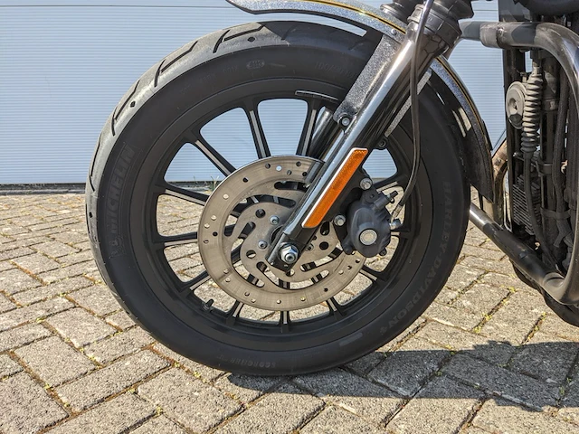 Chopper harley davidson, xl 883 sportster iron, bouwjaar 2012 - afbeelding 37 van  63