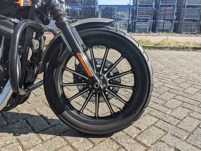 Chopper harley davidson, xl 883 sportster iron, bouwjaar 2012 - afbeelding 41 van  63