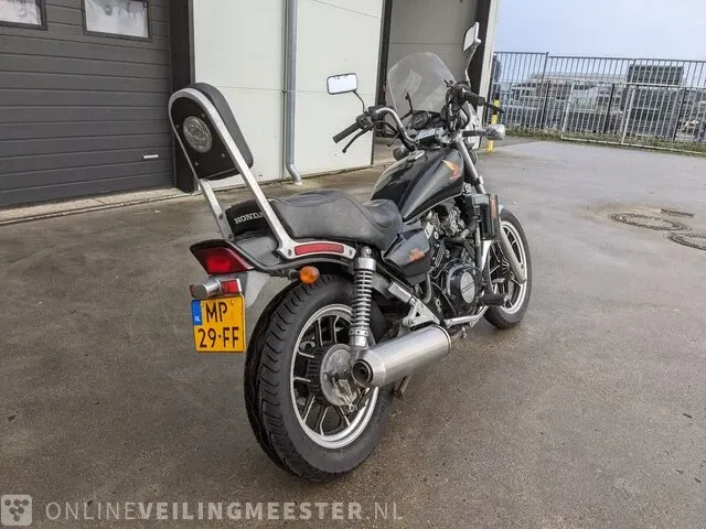 Chopper honda, vf 500c magna, bouwjaar 1984 - afbeelding 32 van  33