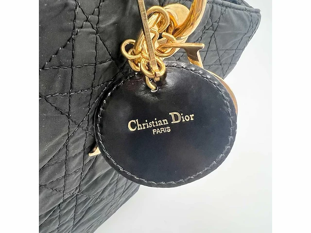 Christiaan dior - lady dior - handtas - afbeelding 9 van  13