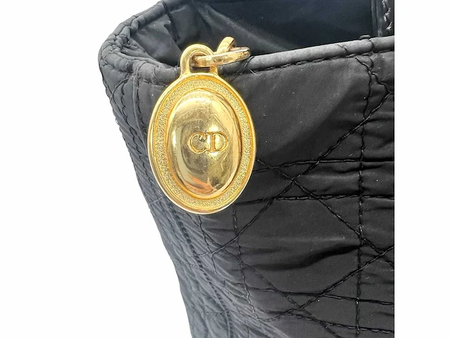 Christiaan dior - lady dior - handtas - afbeelding 13 van  13