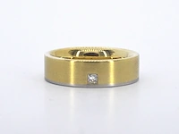 Christian bauer - bi-colour trouwring van goud en platina met een prinses geslepen diamant - afbeelding 5 van  8