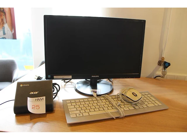 Chromebox asus cn60 met monitor philips 21 inch, toetsenbord en muis. - afbeelding 1 van  3