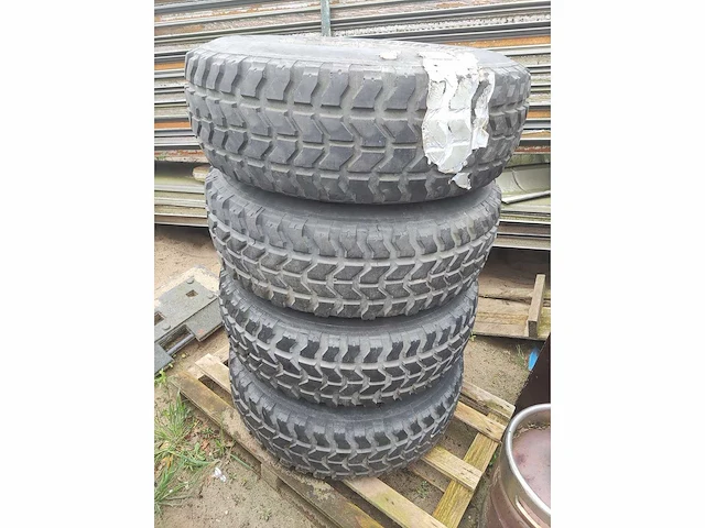Chromen - 3-hoek design 8x165,1 - velg (4x) - afbeelding 2 van  6