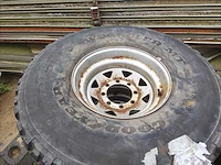 Chromen - 3-hoek design 8x165,1 - velg (4x) - afbeelding 5 van  6