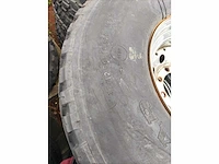 Chromen velgen - rondjes disign 8x165,1 - velg (4x) - afbeelding 5 van  5