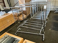 Chroom mobiel kledingrek (5x) - afbeelding 1 van  5