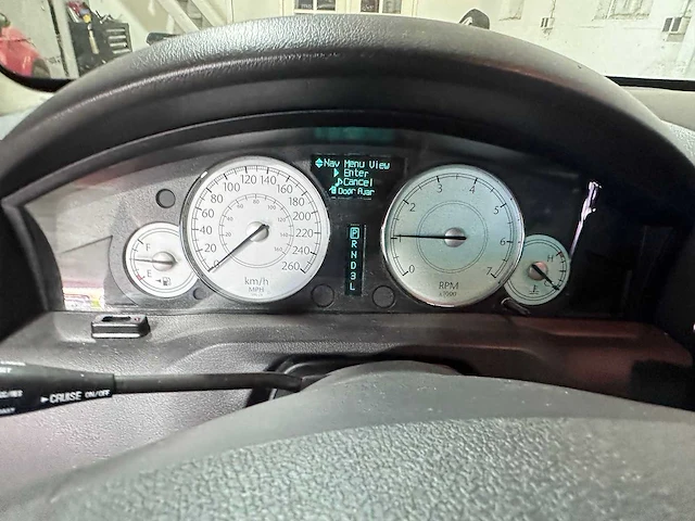 Chrysler - 300c - 2.7 v6 automaat- 94-rd-tt - afbeelding 4 van  19