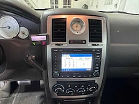 Chrysler - 300c - 2.7 v6 automaat- 94-rd-tt - afbeelding 7 van  19