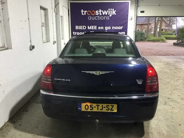 Chrysler - 300c - 3.5 v6 - 05-tj-sz - afbeelding 24 van  29