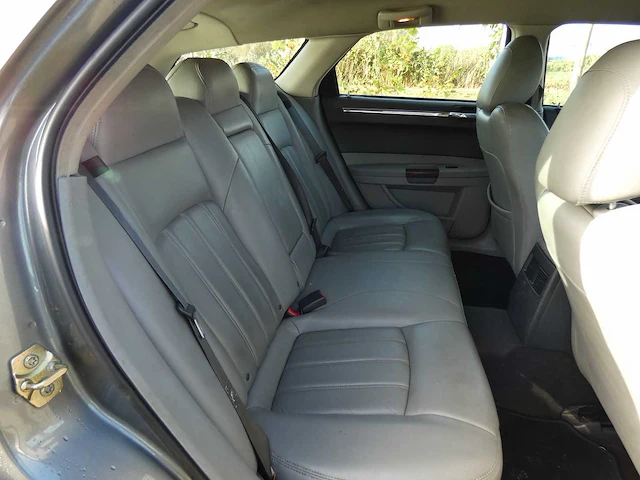 Chrysler - 300c touring - 3.0 v6 crd - car - afbeelding 4 van  33