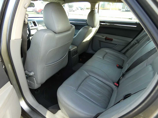 Chrysler - 300c touring - 3.0 v6 crd - car - afbeelding 5 van  33