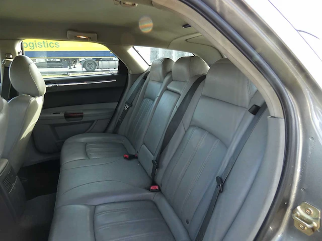 Chrysler - 300c touring - 3.0 v6 crd - car - afbeelding 6 van  33
