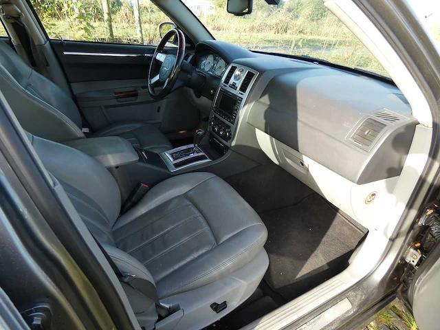 Chrysler - 300c touring - 3.0 v6 crd - car - afbeelding 7 van  33