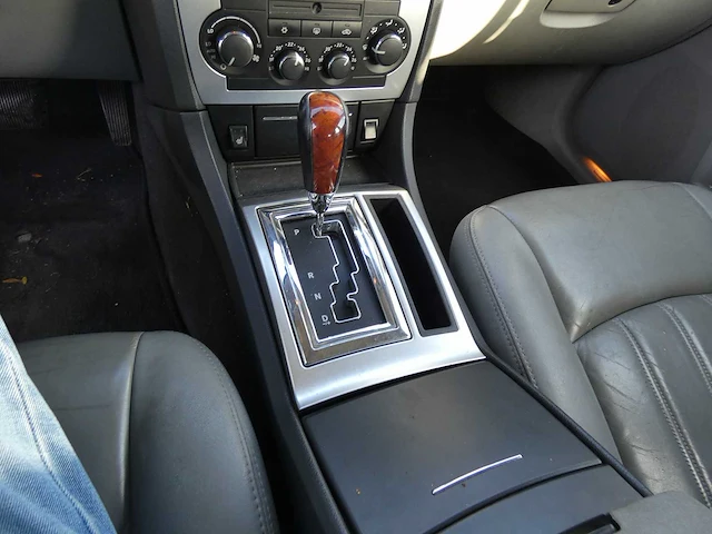 Chrysler - 300c touring - 3.0 v6 crd - car - afbeelding 13 van  33