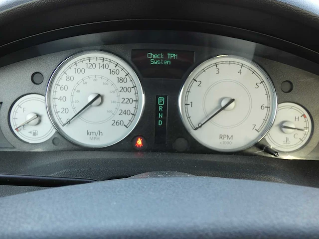 Chrysler - 300c touring - 3.0 v6 crd - car - afbeelding 17 van  33