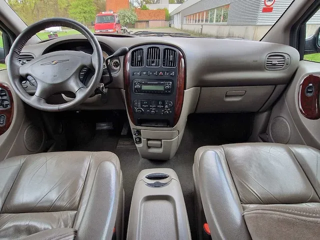 Chrysler - grand voyager - 3.3i v6 limited - 10-hx-hp - 2002 - afbeelding 4 van  22