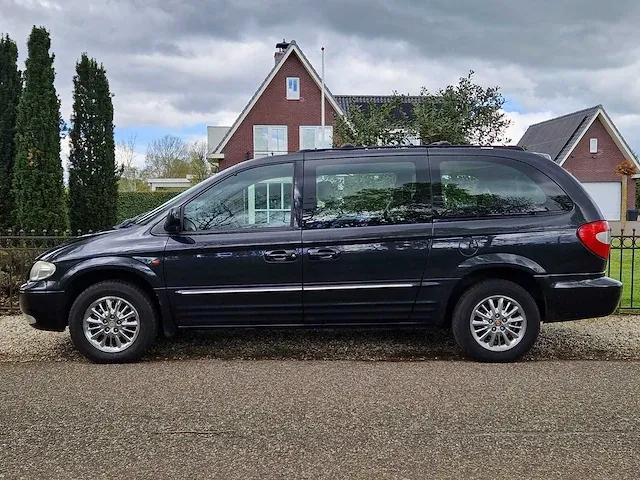 Chrysler - grand voyager - 3.3i v6 limited - 10-hx-hp - 2002 - afbeelding 12 van  22