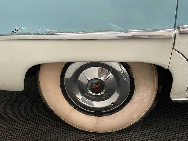 Chrysler - imperial limosine - 331 hemi fluid-torque-drive -oldtimer - 1953 - afbeelding 22 van  32