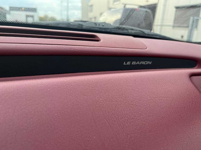 Chrysler - lebaron - 3.0i v6 lx conv., automaat, sf-lb-43 - afbeelding 4 van  17