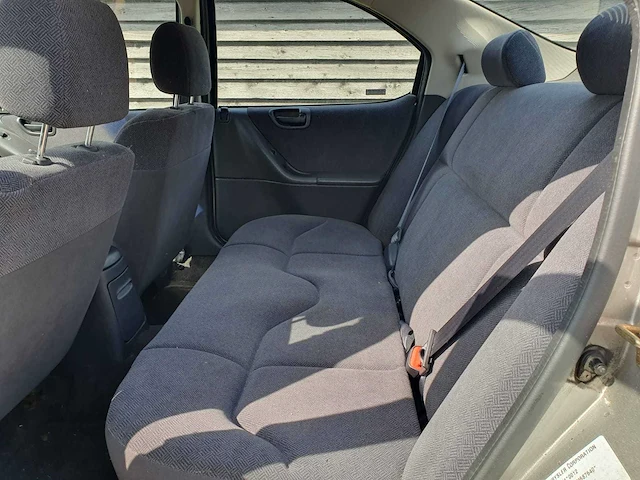 Chrysler - stratus - 2.0i-16v le - car - afbeelding 4 van  22