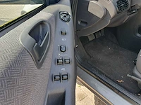 Chrysler - stratus - 2.0i-16v le - car - afbeelding 6 van  22