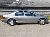 Chrysler - stratus - 2.0i-16v le - car - afbeelding 18 van  22