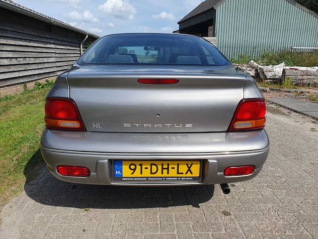 Chrysler - stratus - 2.0i-16v le - car - afbeelding 20 van  22