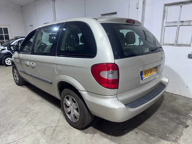 Chrysler - voyager - 2.4i se - 80-xv-tz - afbeelding 11 van  17