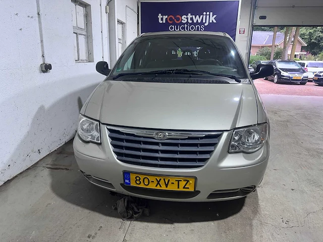 Chrysler - voyager - 2.4i se - 80-xv-tz - afbeelding 16 van  17