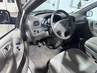 Chrysler - voyager - 2.4i se - 80-xv-tz - afbeelding 17 van  17