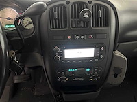 Chrysler - voyager - 2.8 crd se automaat- 67-vrf-9 - afbeelding 4 van  18