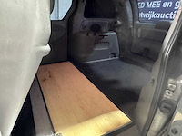 Chrysler - voyager - 2.8 crd se automaat- 67-vrf-9 - afbeelding 7 van  18
