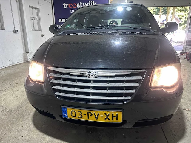 Chrysler - voyager - 3.3i v6 se luxe - 03-pv-xh - afbeelding 7 van  18