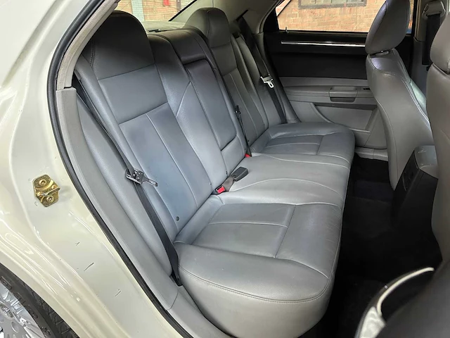Chrysler 300c 3.5 v6 253pk 2006 youngtimer - afbeelding 29 van  38