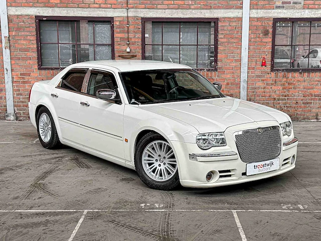 Chrysler 300c 3.5 v6 253pk 2006 youngtimer - afbeelding 35 van  38