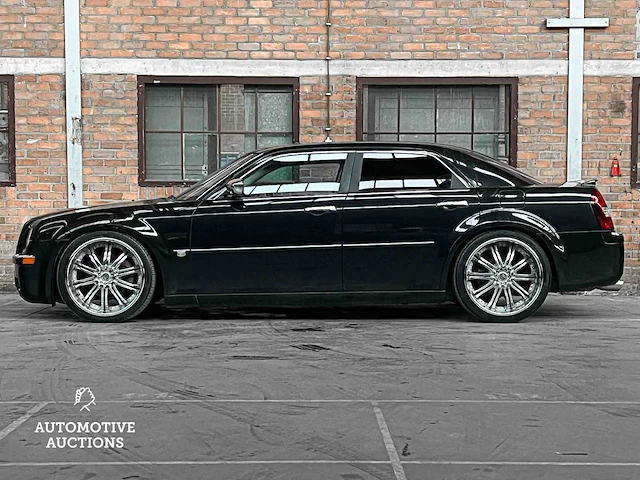 Chrysler 300c hemi 5.7 v8 340pk 2004 youngtimer - afbeelding 15 van  44